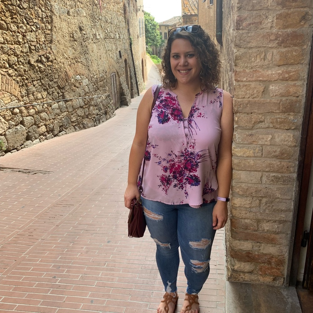Meet your Posher, Lauren